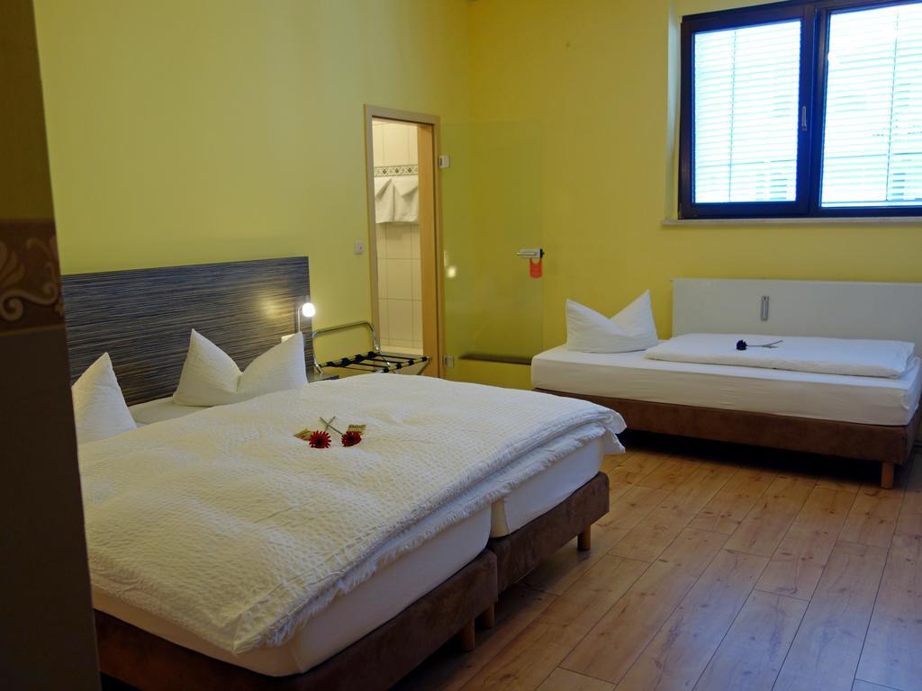 Stadthotel Регенсбург Стая снимка